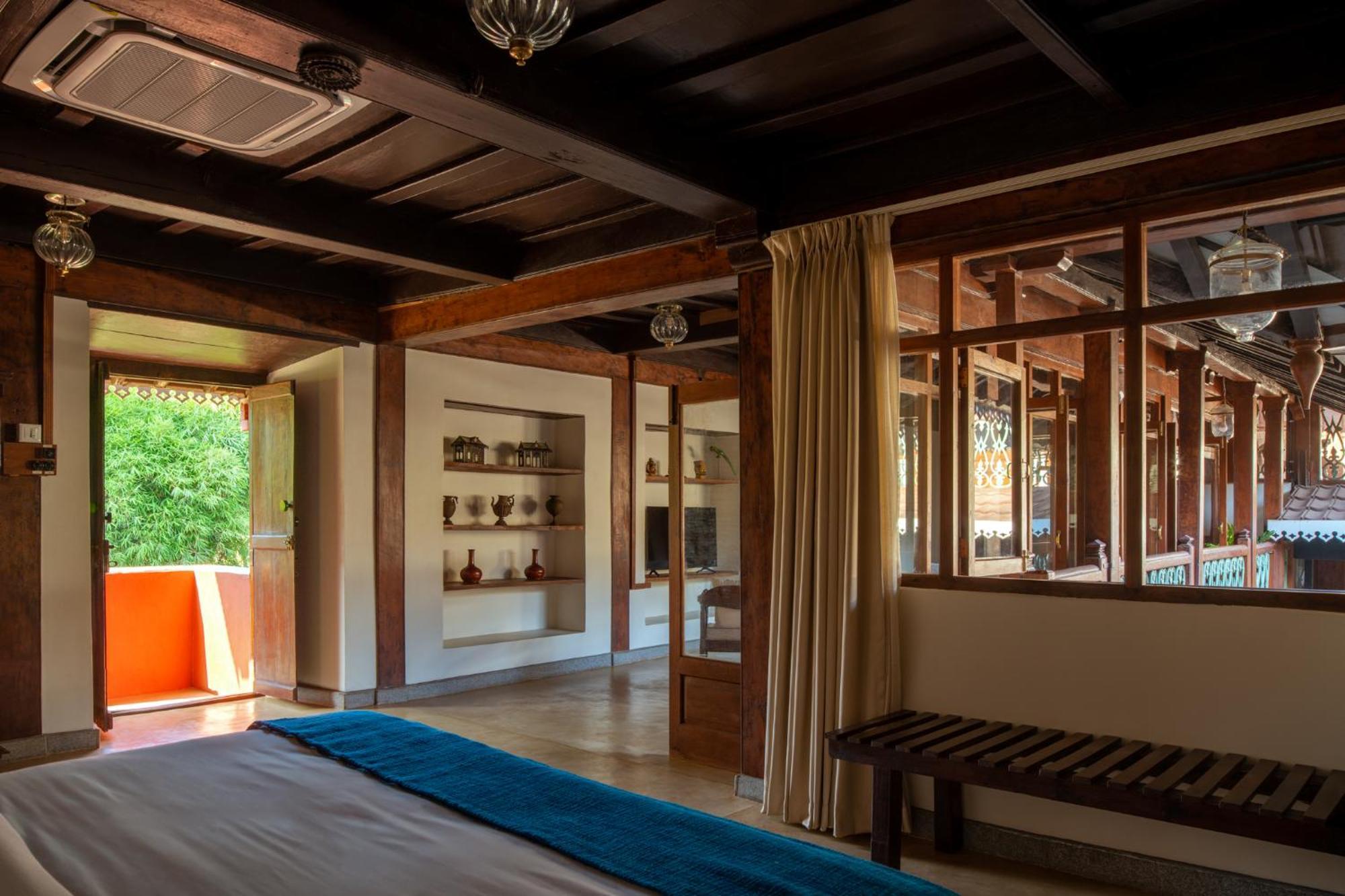 Sawantwadi Palace Boutique Art Hotel Exterior photo